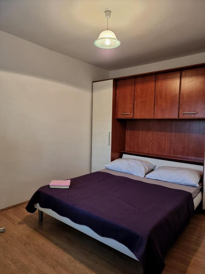 Guesthouse Dila Galovac  Extérieur photo