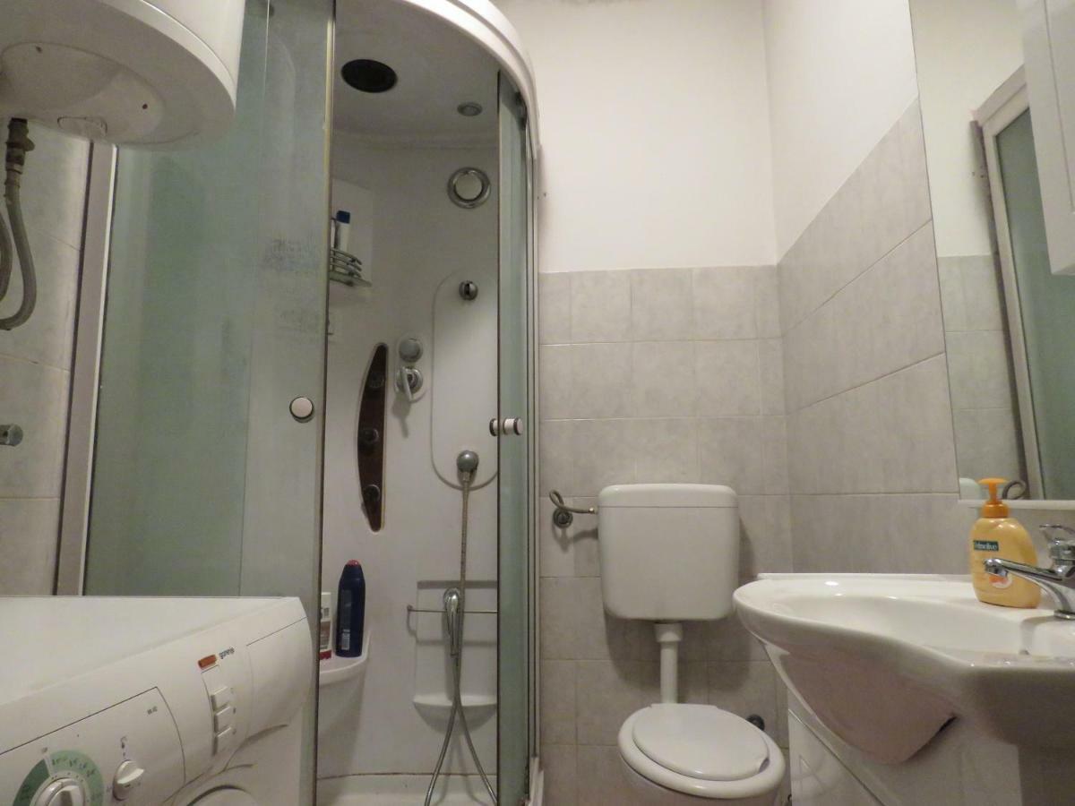 Guesthouse Dila Galovac  Extérieur photo